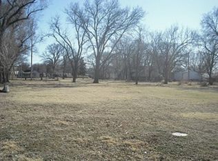 513 W 6th St, Solomon, KS 67480