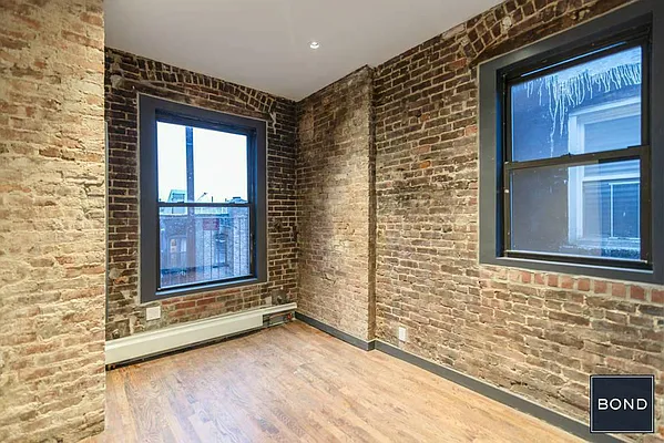 Rented by Bond New York | media 23