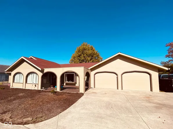 202 Greenwood Dr, Greencastle, IN 46135