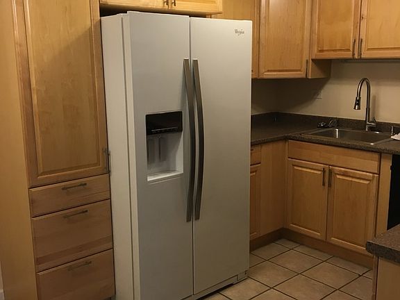 4th image of 104 N Salem Dr #104