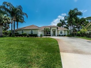 472 Arbor St, Sebastian, FL 32958