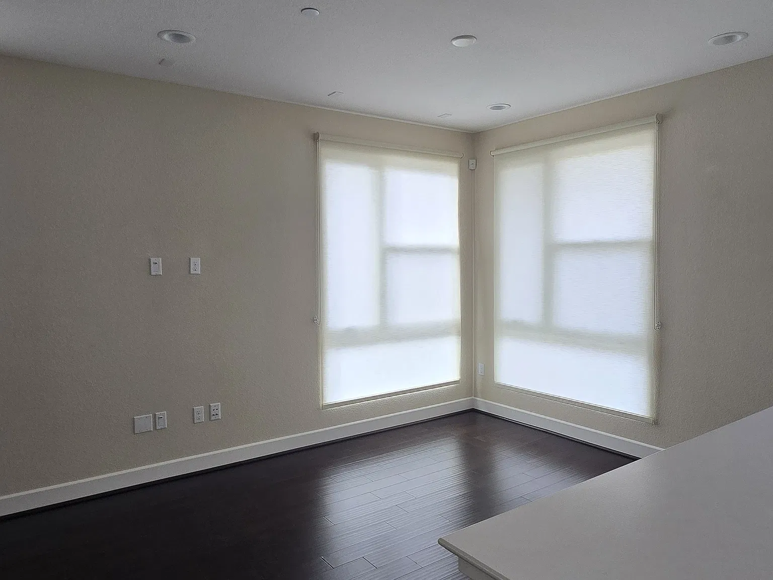 2 bed, 2.5 bath, 1620 sqft, $5,500 — Photo 3