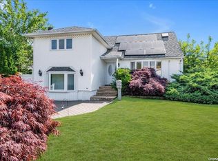 34 Marbourne Rd, Bethpage, NY 11714