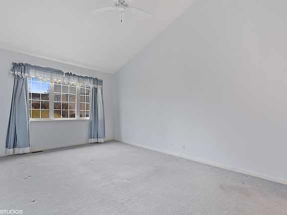 5th image of 11533 Lake Shore Dr