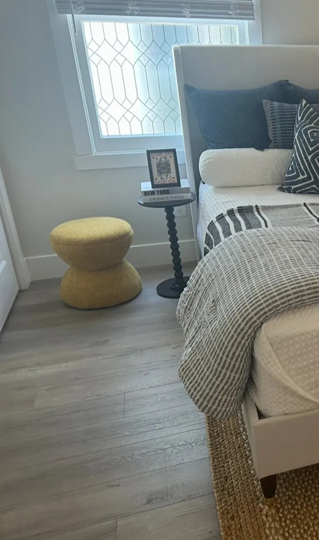 Gorgeous Central Sacramento Flat — Photo 4
