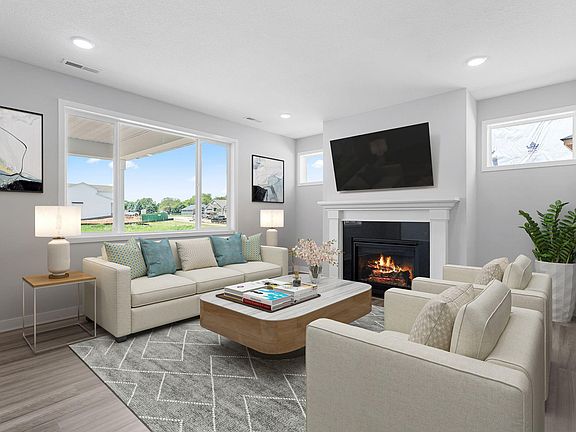 2nd image of 386 Laurel Pl