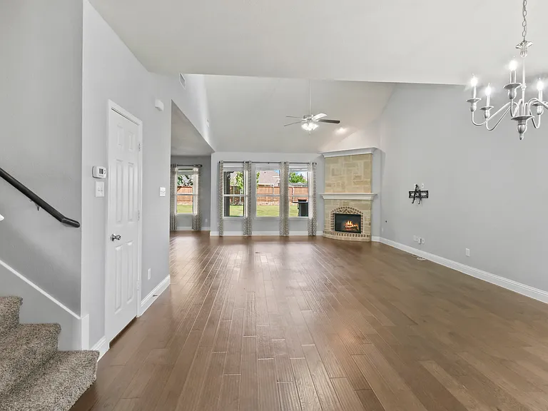 4424 Overbrook Dr — Photo 8