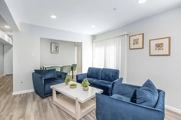 Sierra Heights Apartments — Photo 8