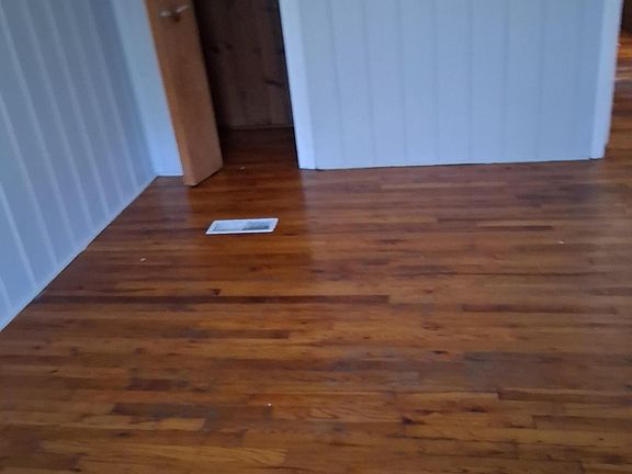 4th image of 16021 Liberal St