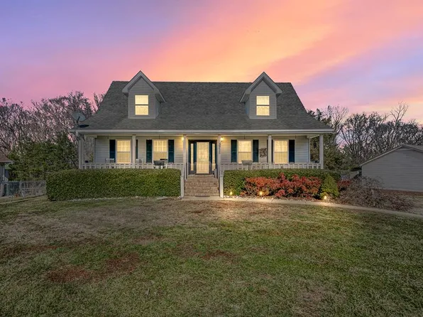 3715 Woodtrace Ct, Cookeville, TN 38501