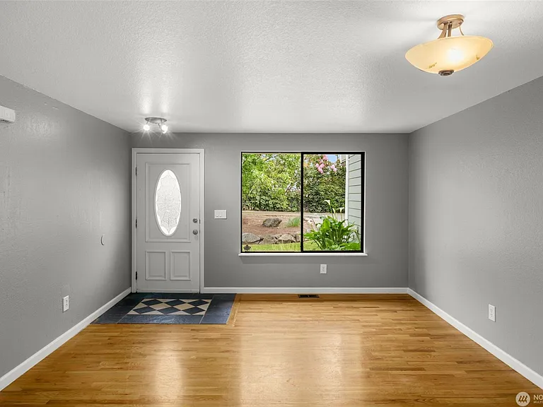 4511 88th St SW — Photo 9