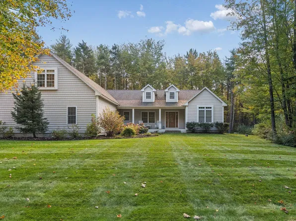28 Forest Hill Lane, Kennebunk, ME 04043