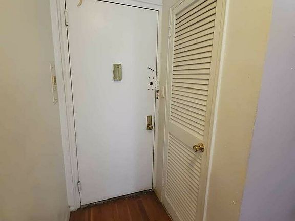 5th image of 330 E 19th St #65