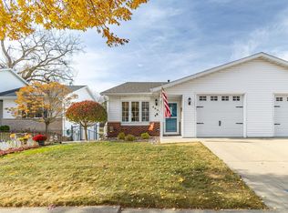 2807 Northern Valley Dr NE, Rochester, MN 55906