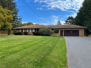 527 Winter Rd, New Castle, PA 16101