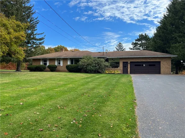 527 Winter Rd, New Castle, PA 16101