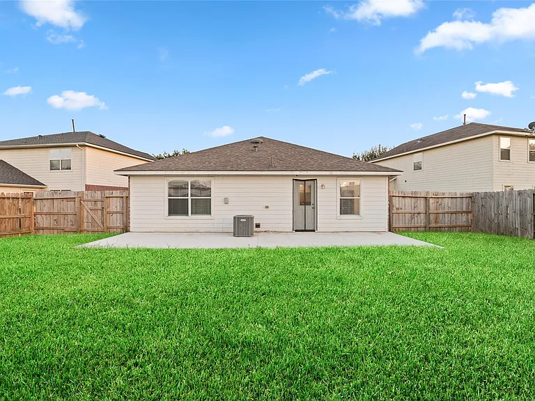 7042 Durango Creek Ln — Photo 6