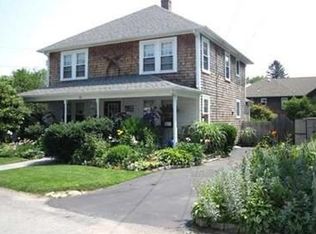 15 Northup St, South Kingstown, RI 02879
