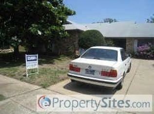 3932 Seven Gables St, Fort Worth, TX 76133