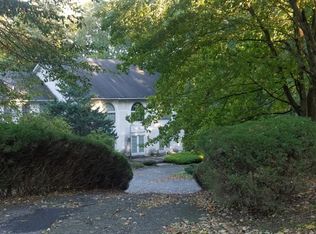 2238 E Deerfield Dr, Media, PA 19063