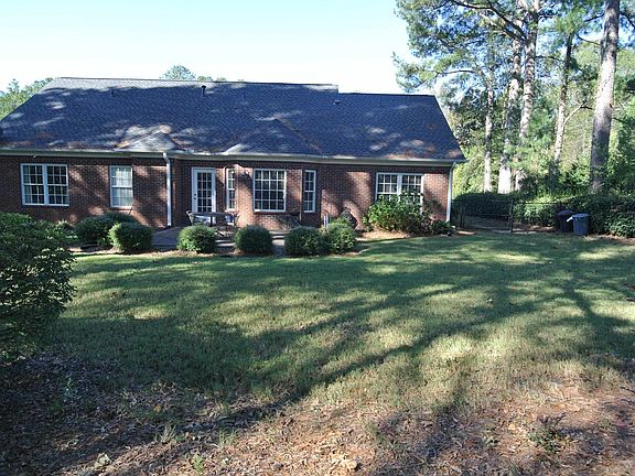 3rd image of 207 Club Meadows Ct