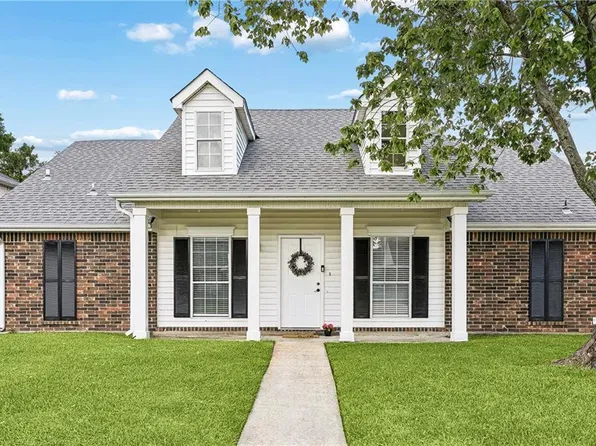 319 Oakley Ln, Destrehan, LA 70047