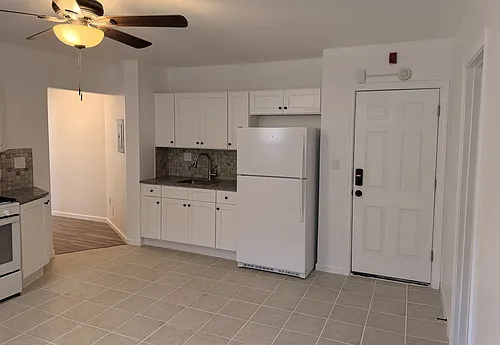 88 Silver St Photo 1