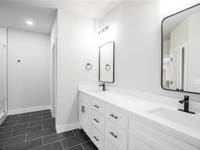 7843 Range Ave — Photo 15