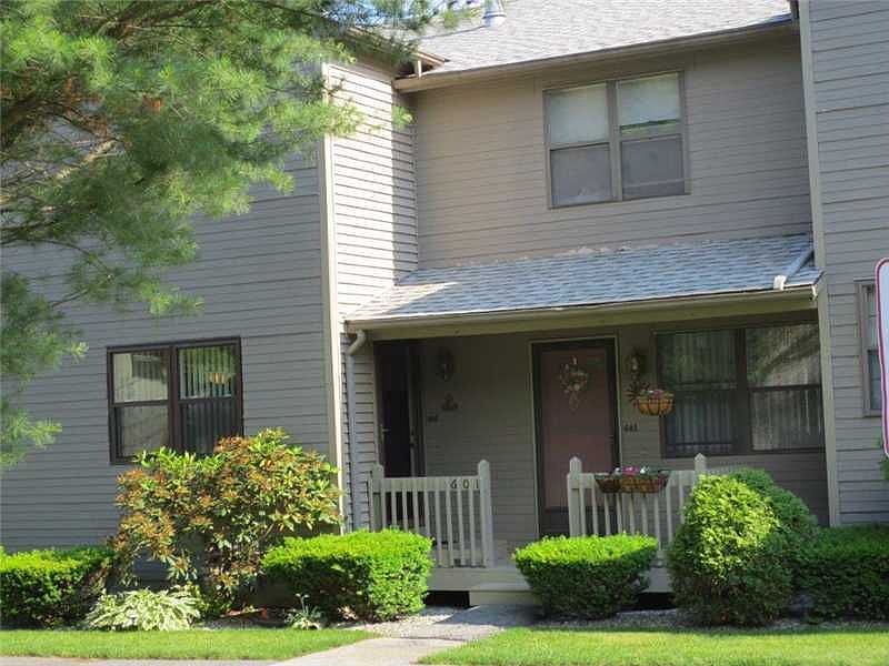 1st image of 601 Pinewood Dr