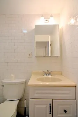 Rented by Buchbinder & Warren | media 26