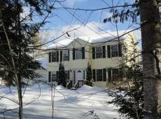 46 Hatfield Rd, Weare, NH 03281