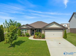 100 Walkers Hill Rd, Meridianville, AL 35759