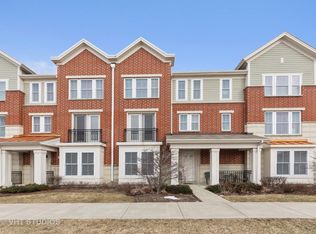 203 W Hyde St #2-OCT, Arlington Heights, IL 60005