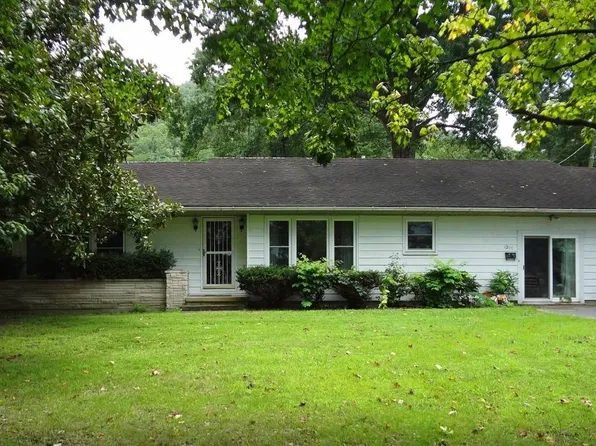 1209 E College Ave, Stanton, KY 40380