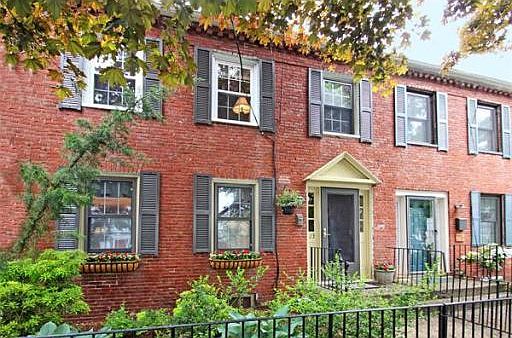 2nd image of 23 Munroe St