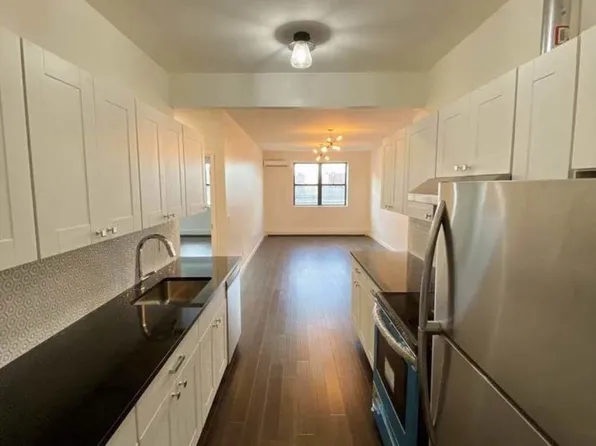 23-53 31st Street B1 image 1 of 15