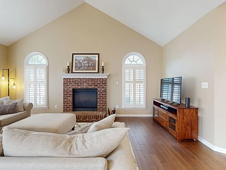 43911 Camellia St — Photo 22