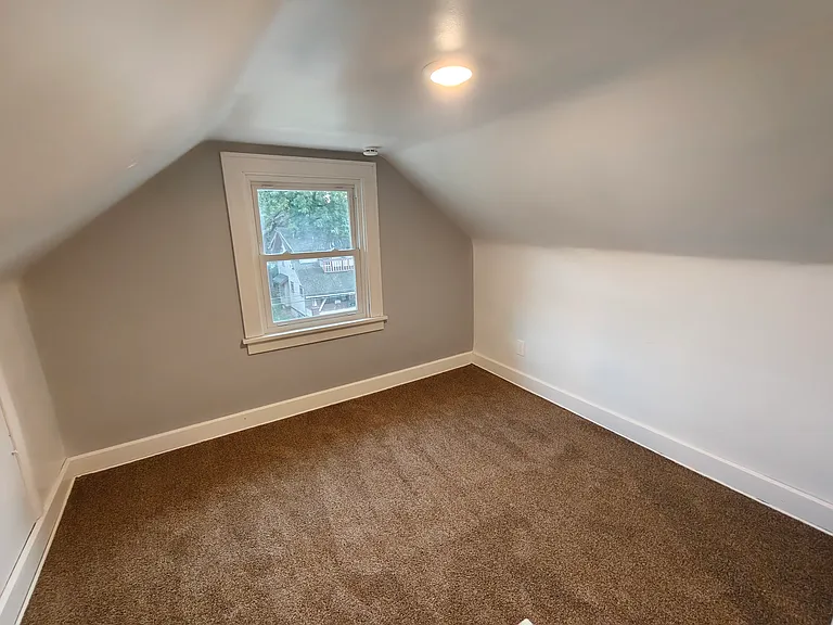 143 Brighton Dr — Photo 26