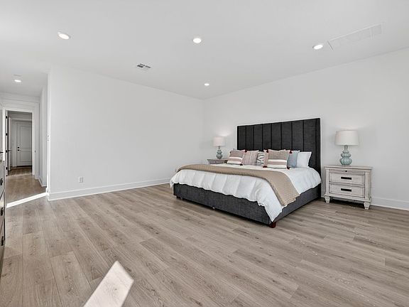 4th image of 229 Belanger Canyon Dr