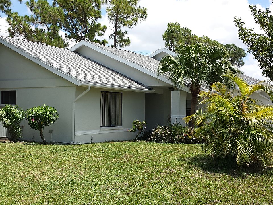 1st image of 234 Parkwood Dr S