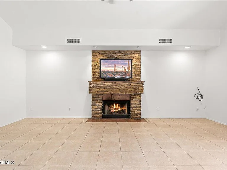 9331 E Wood Dr — Photo 6