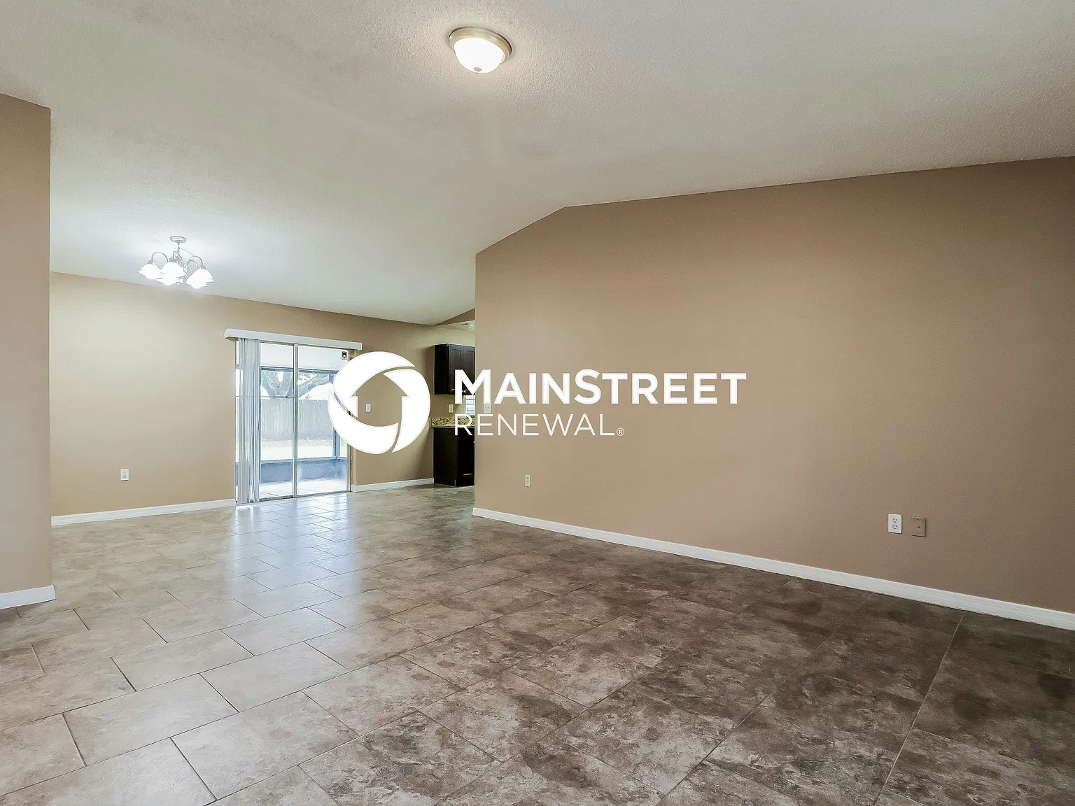 1320 Periwinkle Ct — Photo 3