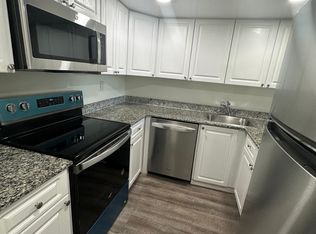 19477 NE 10th Ave #405, Miami, FL 33179