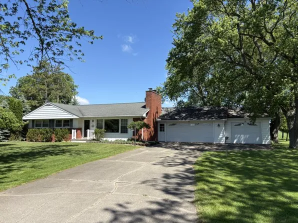 673 Lytle Ave, Harbor Beach, MI 48441
