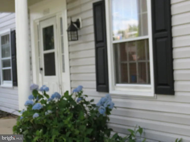 15310 Annapolis Rd — Photo 34
