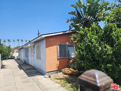 807 E Vernon Ave #2 Photo 1