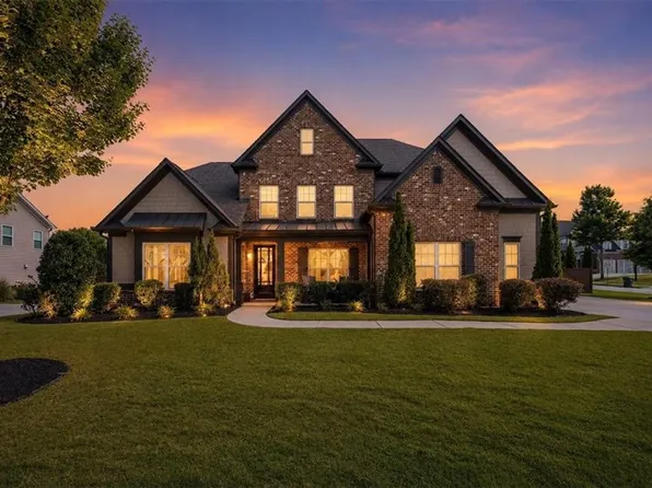 111 Sierra Cir, Woodstock, GA 30188