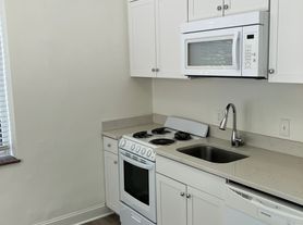 1606 18th Ave S