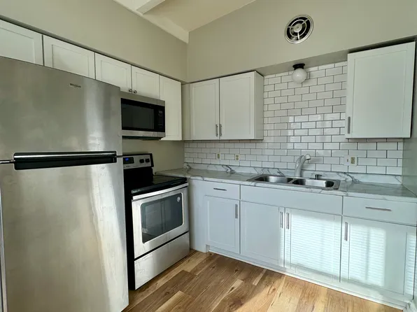 6554 Lafayette Ave, Omaha, NE 68132