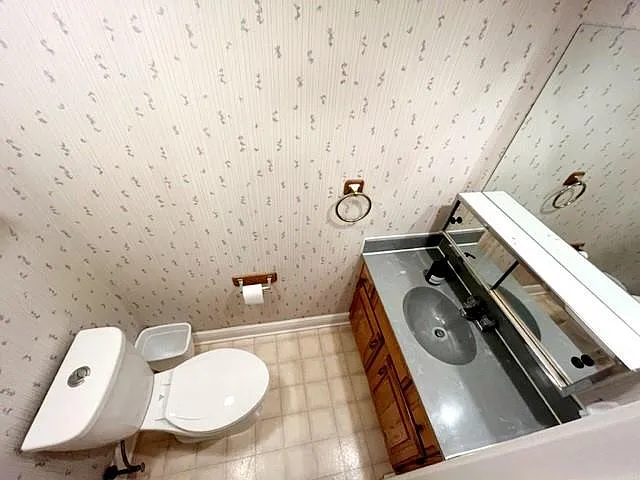 2 bed, 2.5 bath, 2000 sqft, $3,400 — Photo 3